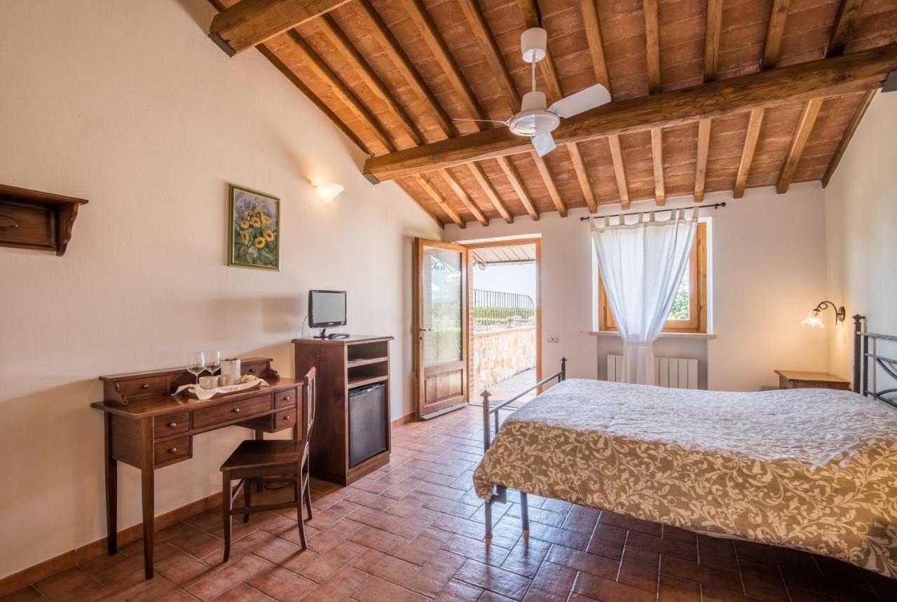 Agriturismo Amina, Winery & Hiking Vagliagli ภายนอก รูปภาพ