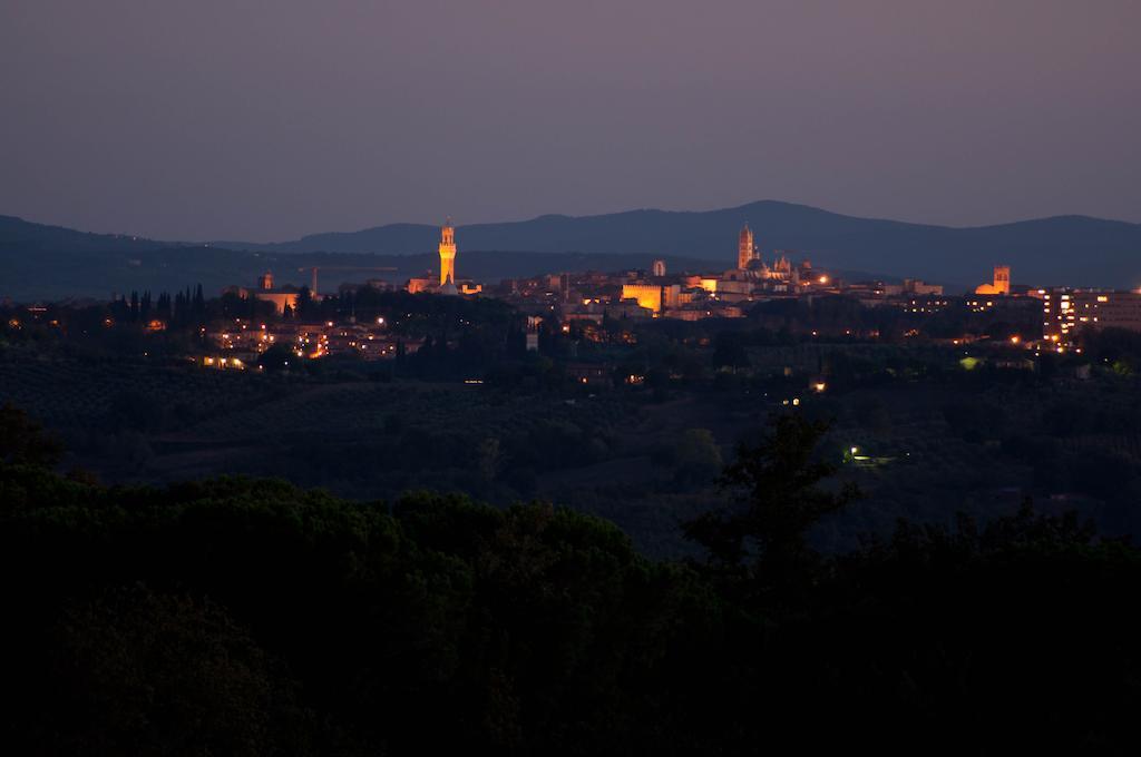 Agriturismo Amina, Winery & Hiking Vagliagli ภายนอก รูปภาพ