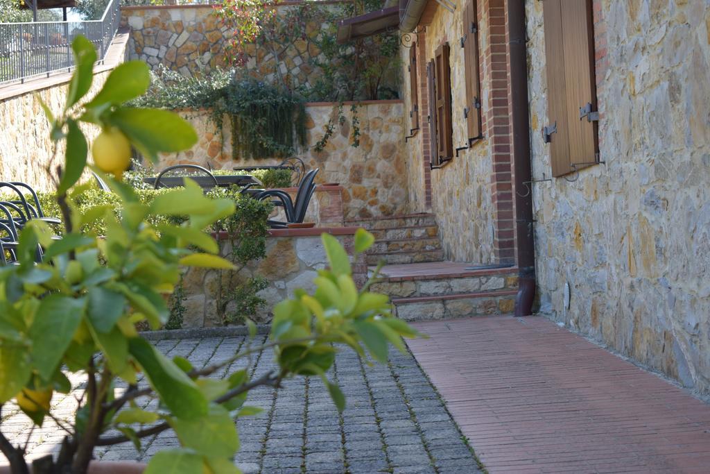 Agriturismo Amina, Winery & Hiking Vagliagli ภายนอก รูปภาพ